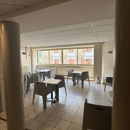 Terrasse Au Coeur De Valence 54 *